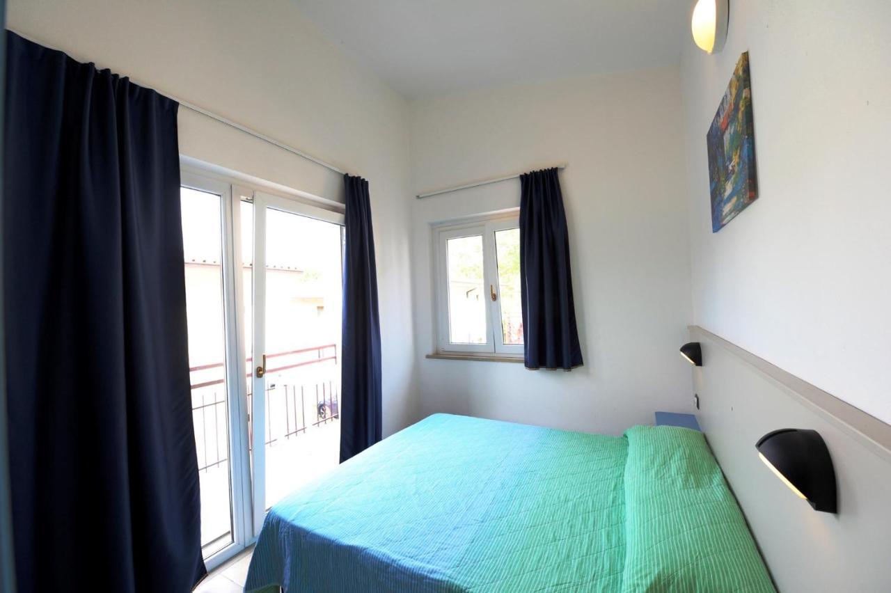 Apartments In Peschiera Del Garda 22099 Eksteriør billede